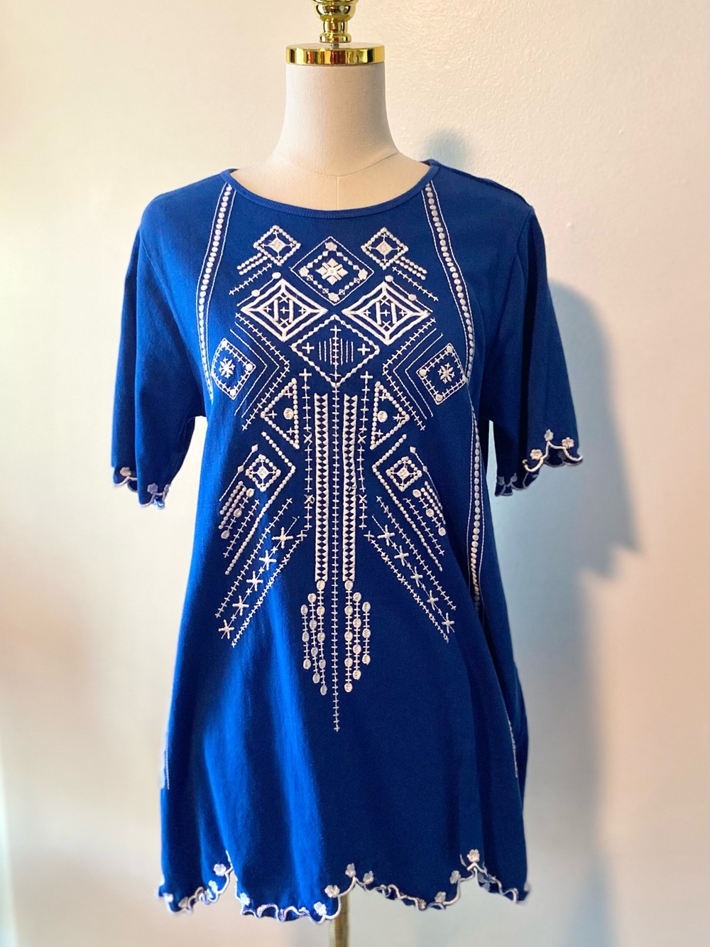 Vintage Boho Tunic Top Scalloped Embroidered Cotton Top Blue & White